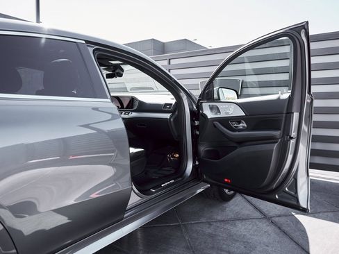 Used 2024 Mercedes-Benz GLE 63 AMG S image 24