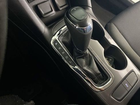 Used 2018 Chevrolet Cruze LT w/ Convenience Package image 43