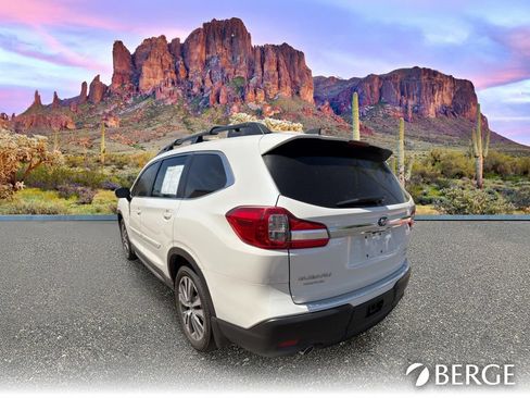 Used 2022 Subaru Ascent Limited w/ Technology Package AWD/4WD image 4