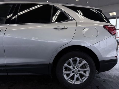 Used 2018 Chevrolet Equinox LT image 18