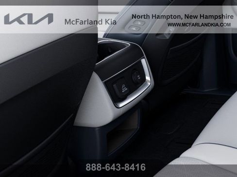 New 2026 Kia Carnival SX w/ SX Dark Edition Package FWD image 27