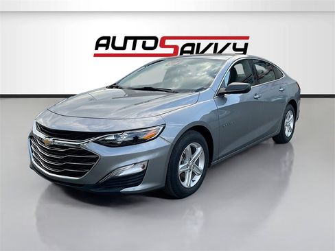 Used 2023 Chevrolet Malibu LS image 3