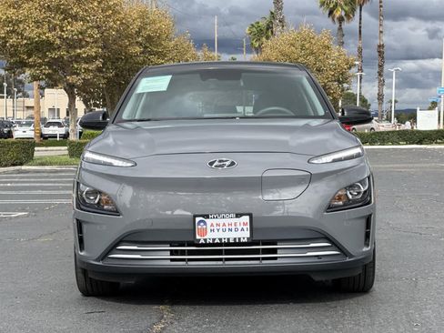 Used 2023 Hyundai Kona SE w/ Cargo Package image 2