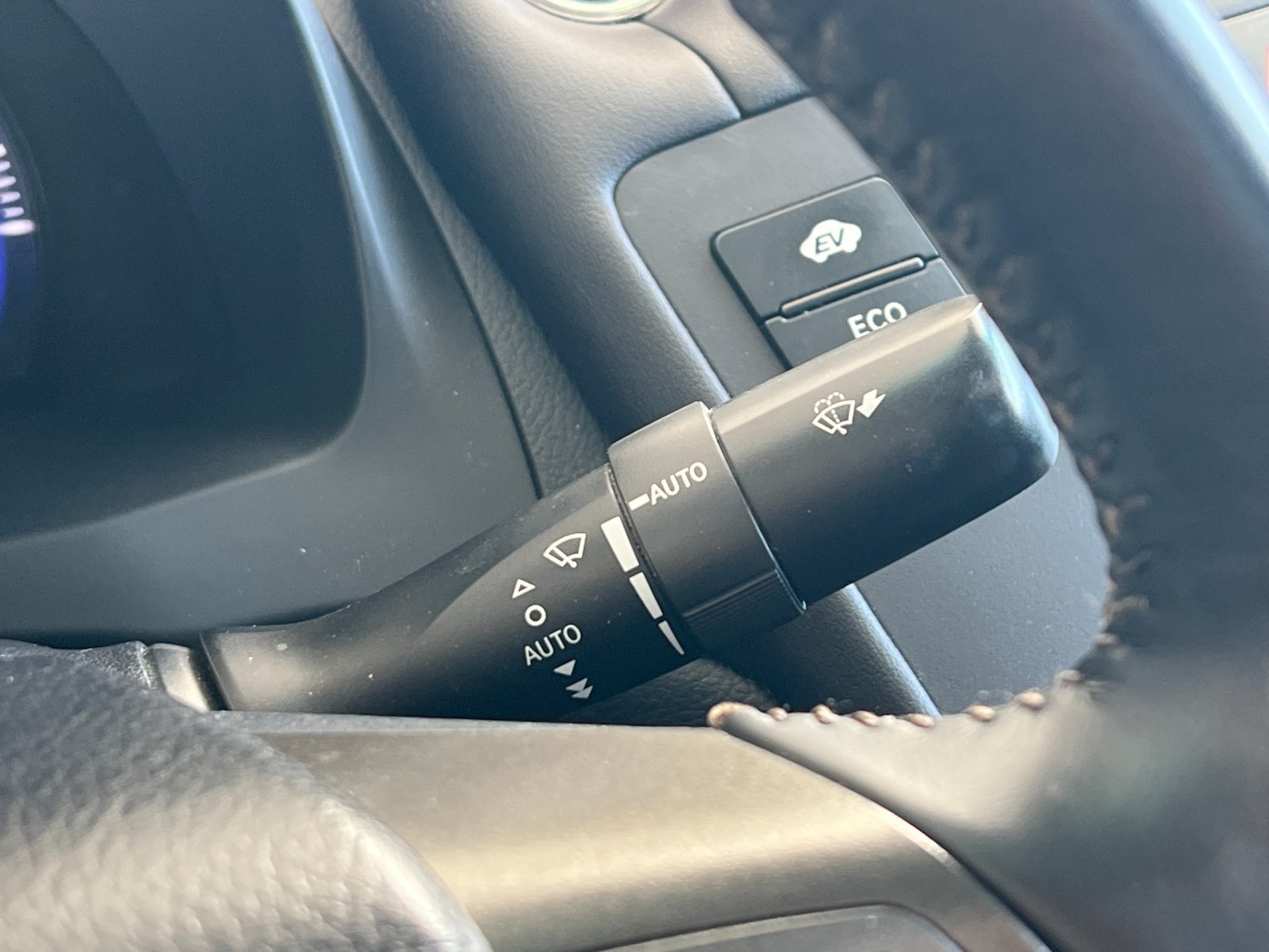 Used 2010 Lexus HS 250h FWD image 29