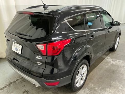Used 2019 Ford Escape SEL AWD/4WD image 3