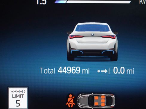 Used 2023 BMW i4 eDrive35 w/ Premium Package RWD image 21