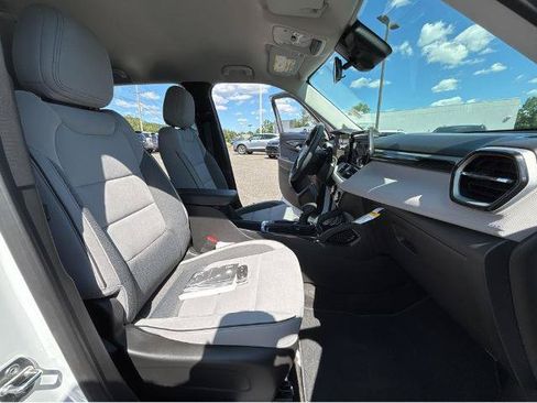 Used 2024 Chevrolet TrailBlazer LS FWD image 6