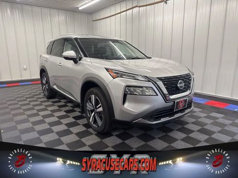Used 2023 Nissan Rogue SL AWD/4WD image 1
