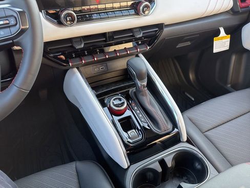 New 2026 GMC Canyon AT4X w/ LPO, Black Badging Package image 32