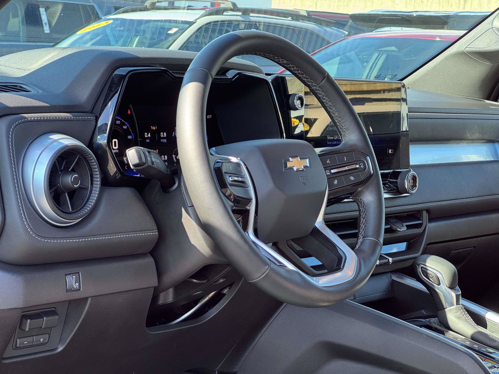 Used 2026 Chevrolet Colorado LT w/ LT Convenience Package AWD/4WD image 11