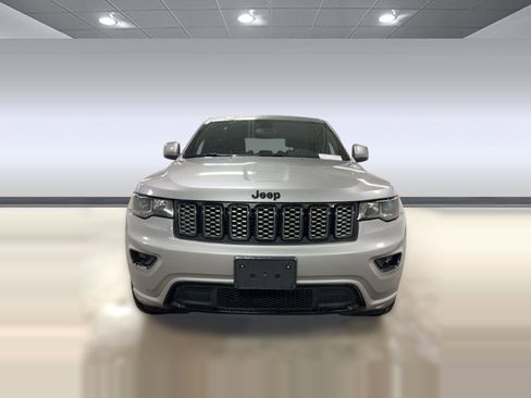 Used 2021 Jeep Grand Cherokee Laredo X image 6