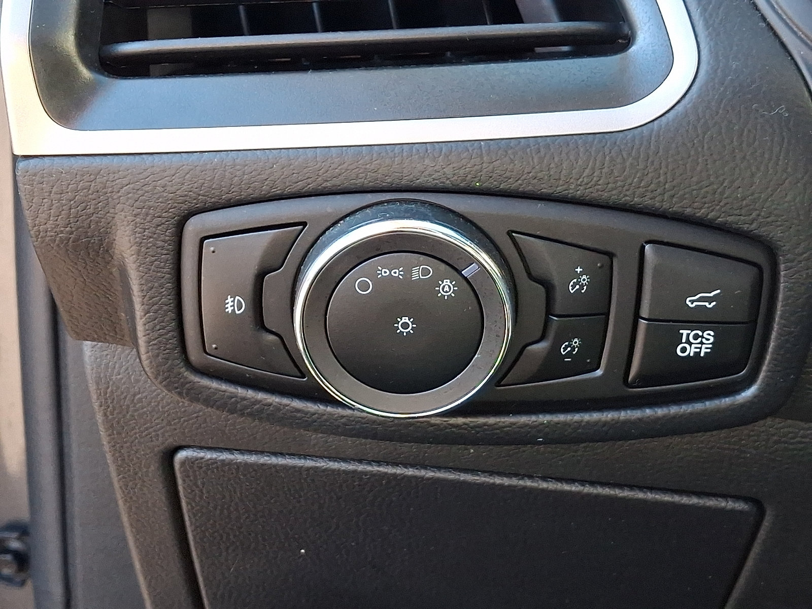 Used 2024 Ford Edge SEL w/ Convenience Package AWD/4WD image 27