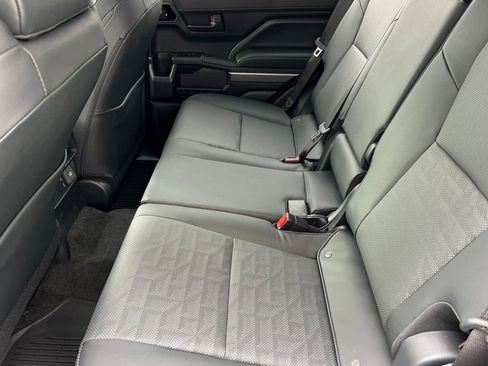 New 2026 Toyota 4Runner TRD Off-Road Premium AWD/4WD image 10
