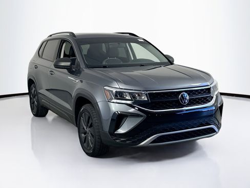 Used 2022 Volkswagen Taos S image 3