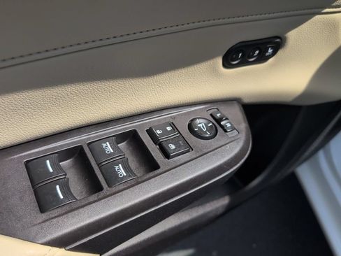 Used 2018 Acura ILX FWD image 10