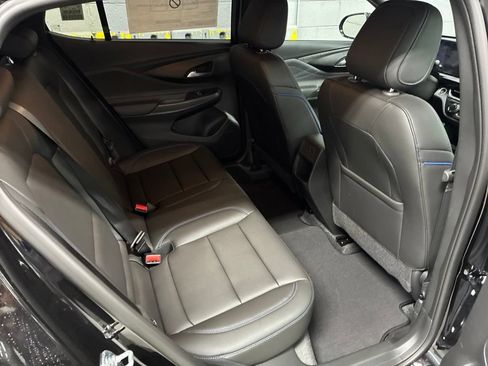 New 2026 Buick Envista Sport Touring w/ Convenience I Package FWD image 9