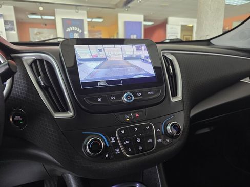 Used 2023 Chevrolet Malibu LT image 22