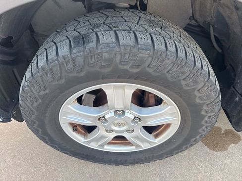 Used 2017 Toyota Sequoia SR5 image 33