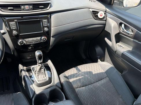 Used 2018 Nissan Rogue S w/ S Value Package FWD image 27