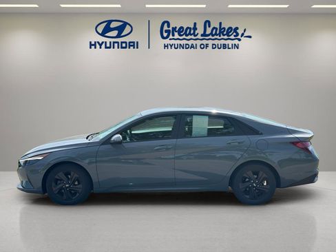 Used 2023 Hyundai Elantra SEL FWD image 2