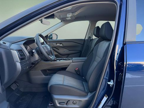 New 2026 Nissan Rogue SV image 17