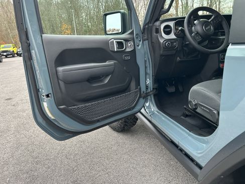 New 2026 Jeep Wrangler Sport AWD/4WD image 22