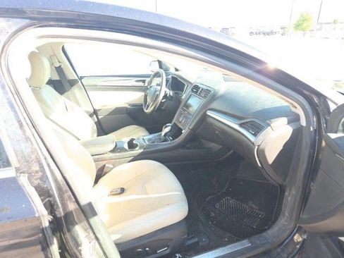 Used 2015 Ford Fusion Titanium AWD/4WD image 20