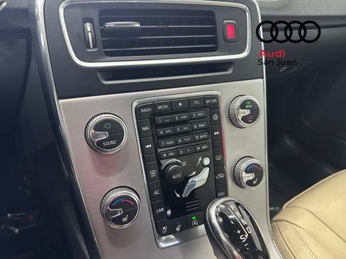 Used 2018 Volvo S60 T5 Dynamic w/ Vision Package image 16