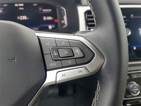 Certified 2023 Volkswagen Atlas Cross Sport SE image 27