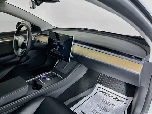 Used 2023 Tesla Model 3 Standard Range RWD image 33