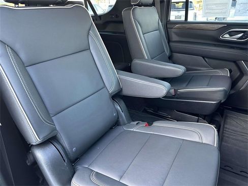 Used 2024 Chevrolet Suburban Premier w/ Premium Package image 26