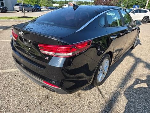 Used 2018 Kia Optima S FWD image 5