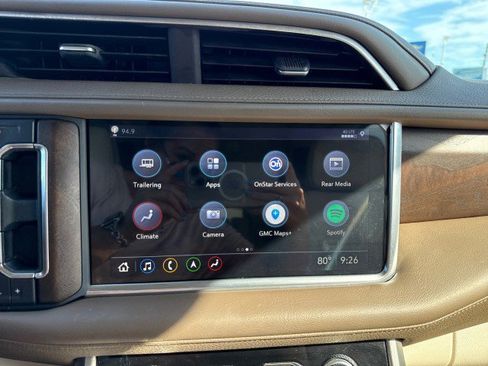 Used 2021 GMC Yukon Denali w/ Denali Ultimate Package image 33