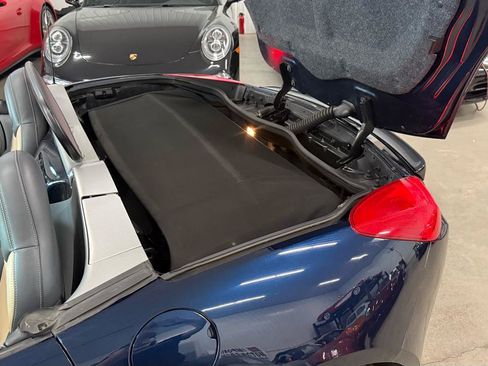 Used 2006 Pontiac Solstice Convertible w/ Premium Package RWD image 44
