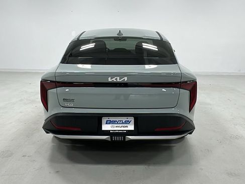 Used 2025 Kia K4 EX image 5