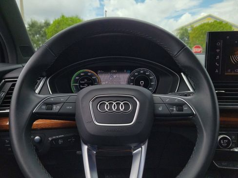 Certified 2023 Audi Q5 e Prestige w/ Prestige Package AWD/4WD image 8