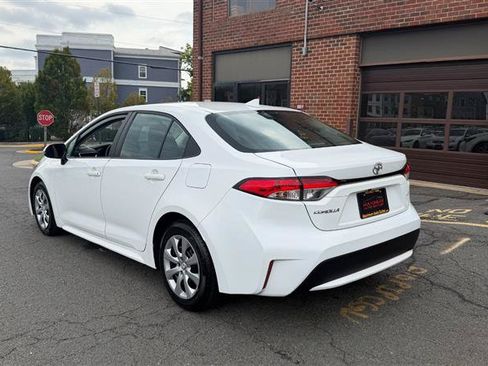Used 2020 Toyota Corolla LE FWD image 12