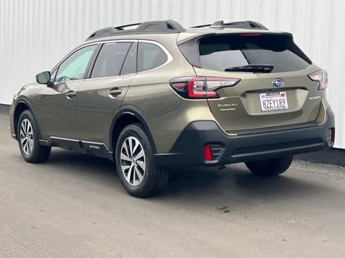Certified 2022 Subaru Outback Premium image 4