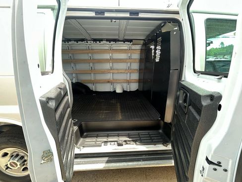 Used 2025 GMC Savana 2500 w/ Driver Convenience Package RWD image 14