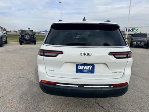 Used 2024 Jeep Grand Cherokee L Limited image 7