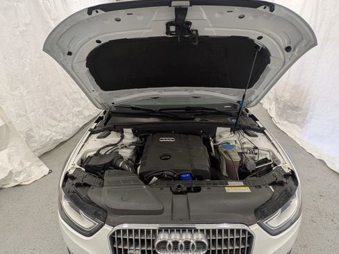 Used 2015 Audi A4 Premium Plus w/ Technology Package image 35