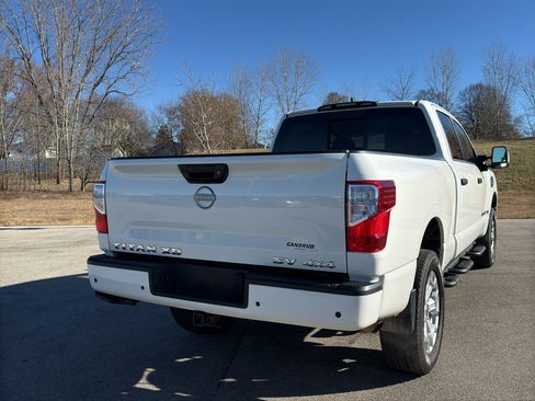 Certified 2024 Nissan Titan SV w/ SV Convenience Package image 5