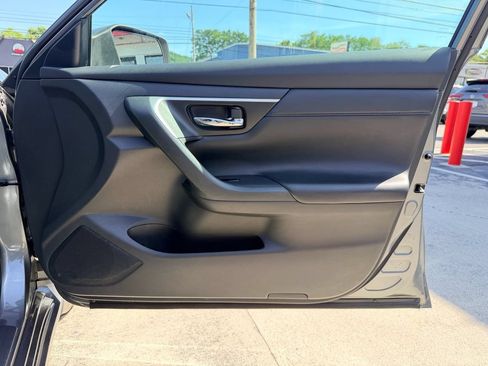 Used 2018 Nissan Altima 2.5 SR FWD image 23