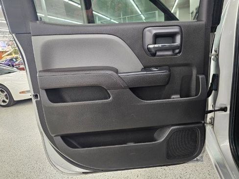 Used 2018 Chevrolet Silverado 1500 Custom w/ Custom Value Package image 25