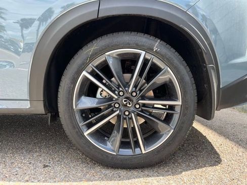 New 2025 INFINITI QX50 Sport image 24