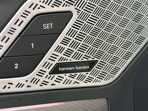 Used 2025 BMW X1 xDrive28i w/ Premium Package image 19