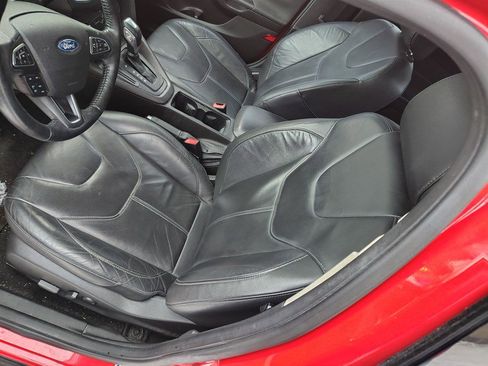 Used 2016 Ford Focus SE w/ Equipment Group 201A image 5