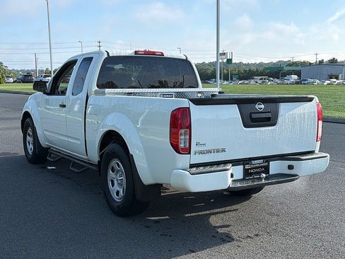 Used 2020 Nissan Frontier S RWD image 5