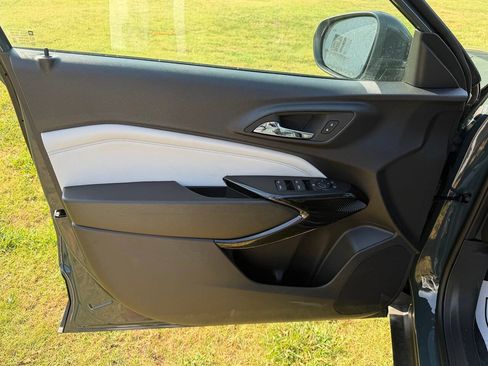 New 2026 Chevrolet Trax LT w/ Driver Confidence Package FWD image 9