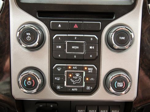 Used 2015 Ford F350 Platinum AWD/4WD image 35
